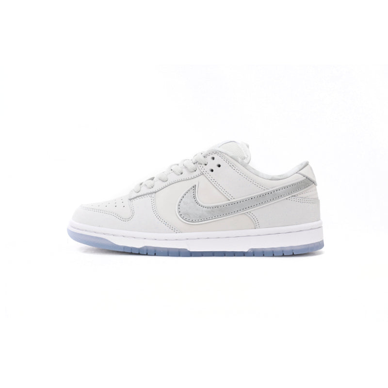 CONCEPTS × Nike Dunk SB Low White Lobster