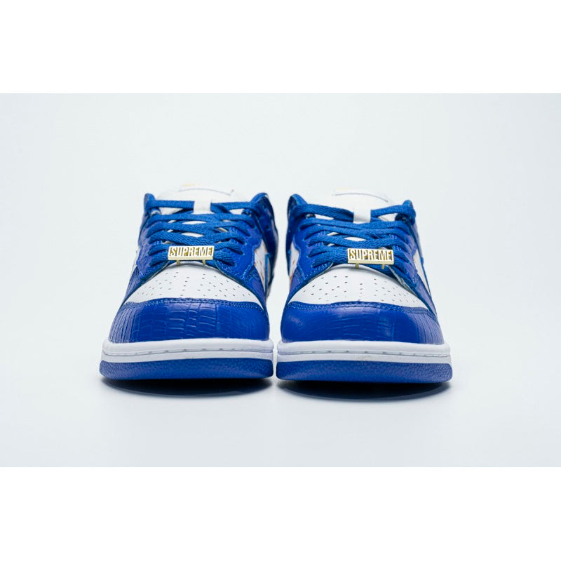 Supreme x Nike SB Dunk Low "Blue Stars”