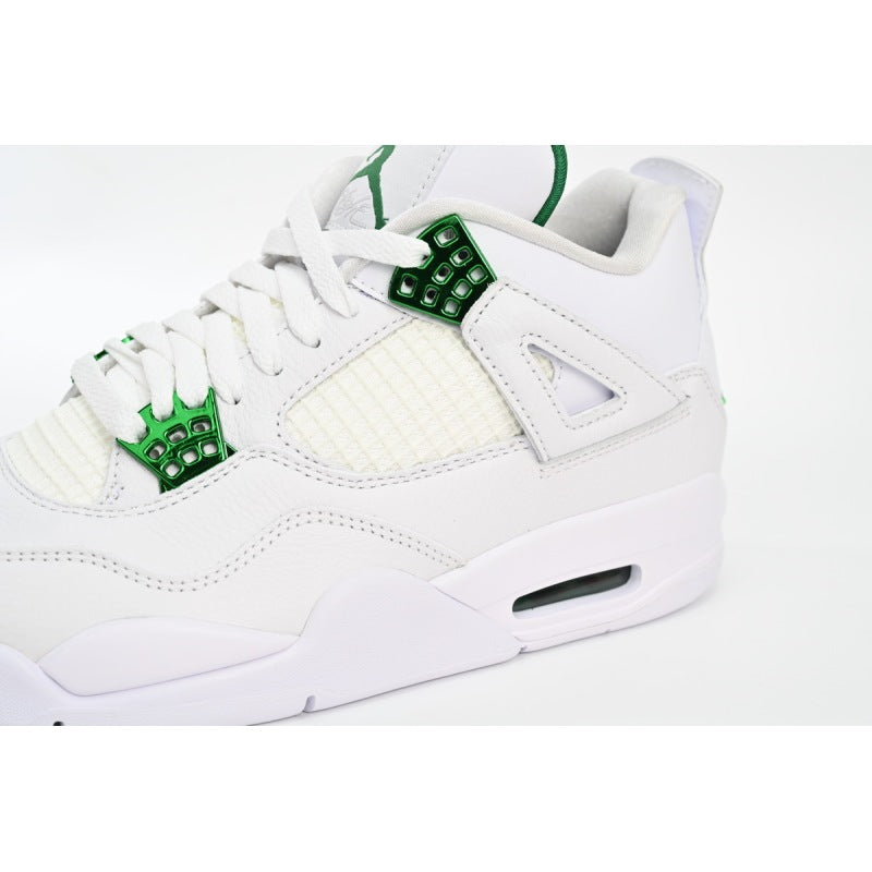 Air Jordan 4 Retro “Metallic Green”